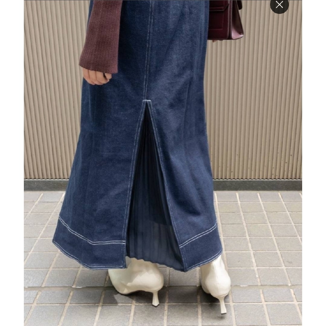 RANDA(ランダ)の新品 ランダ ZIP付き裾プリーツデニムワンピース ジャンパースカート レディースのワンピース(ロングワンピース/マキシワンピース)の商品写真