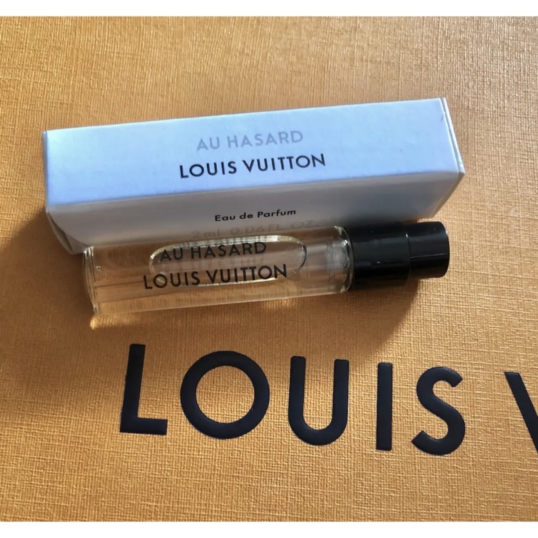 LOUIS VUITTON(ルイヴィトン)のLOUIS VUITTON Au Hasard サンプル品 コスメ/美容の香水(ユニセックス)の商品写真