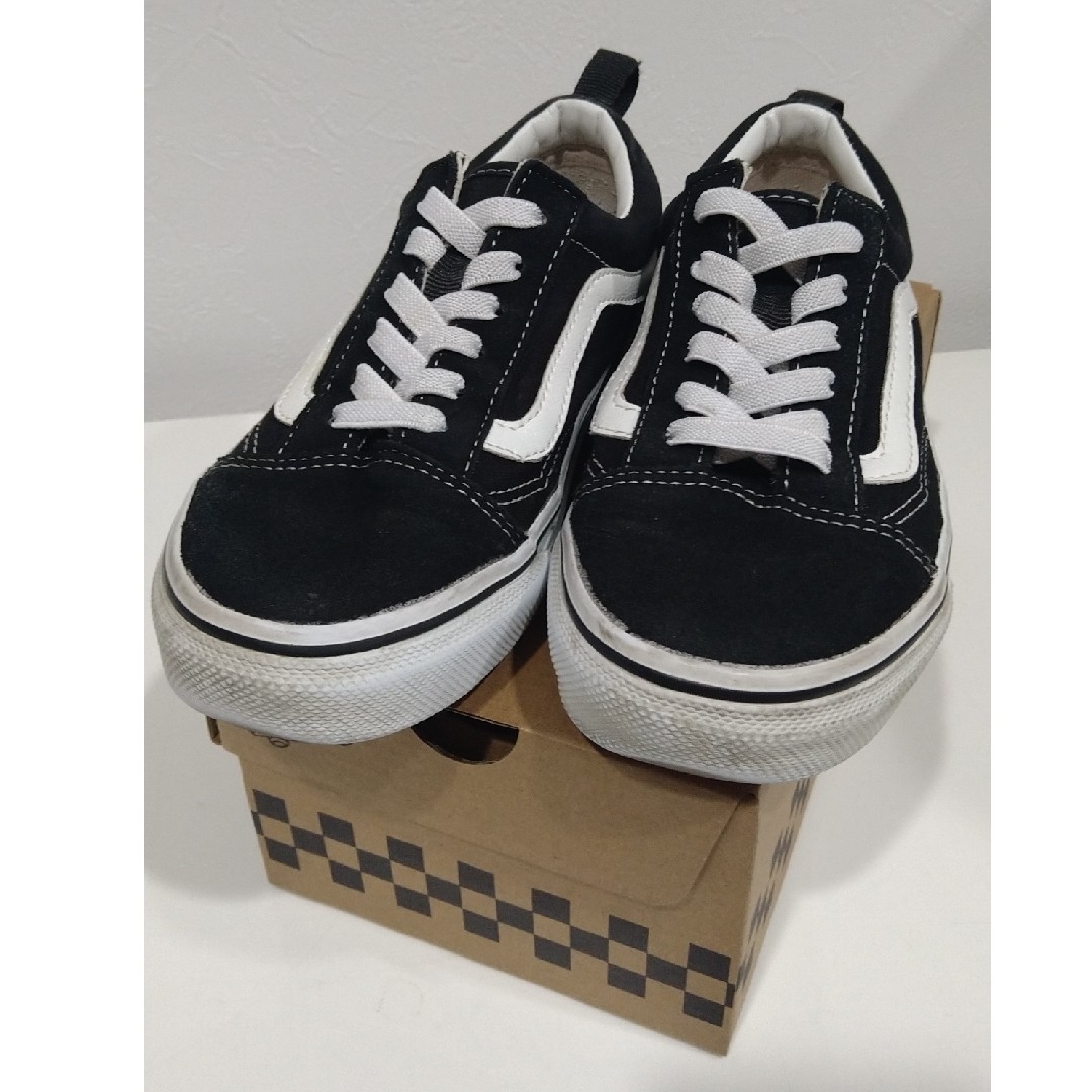 OLD SKOOL（VANS）(オールドスクール)のVANS バンス オールドスクール 22.0cm(19-22) ブラック キッズ キッズ/ベビー/マタニティのキッズ靴/シューズ(15cm~)(スニーカー)の商品写真