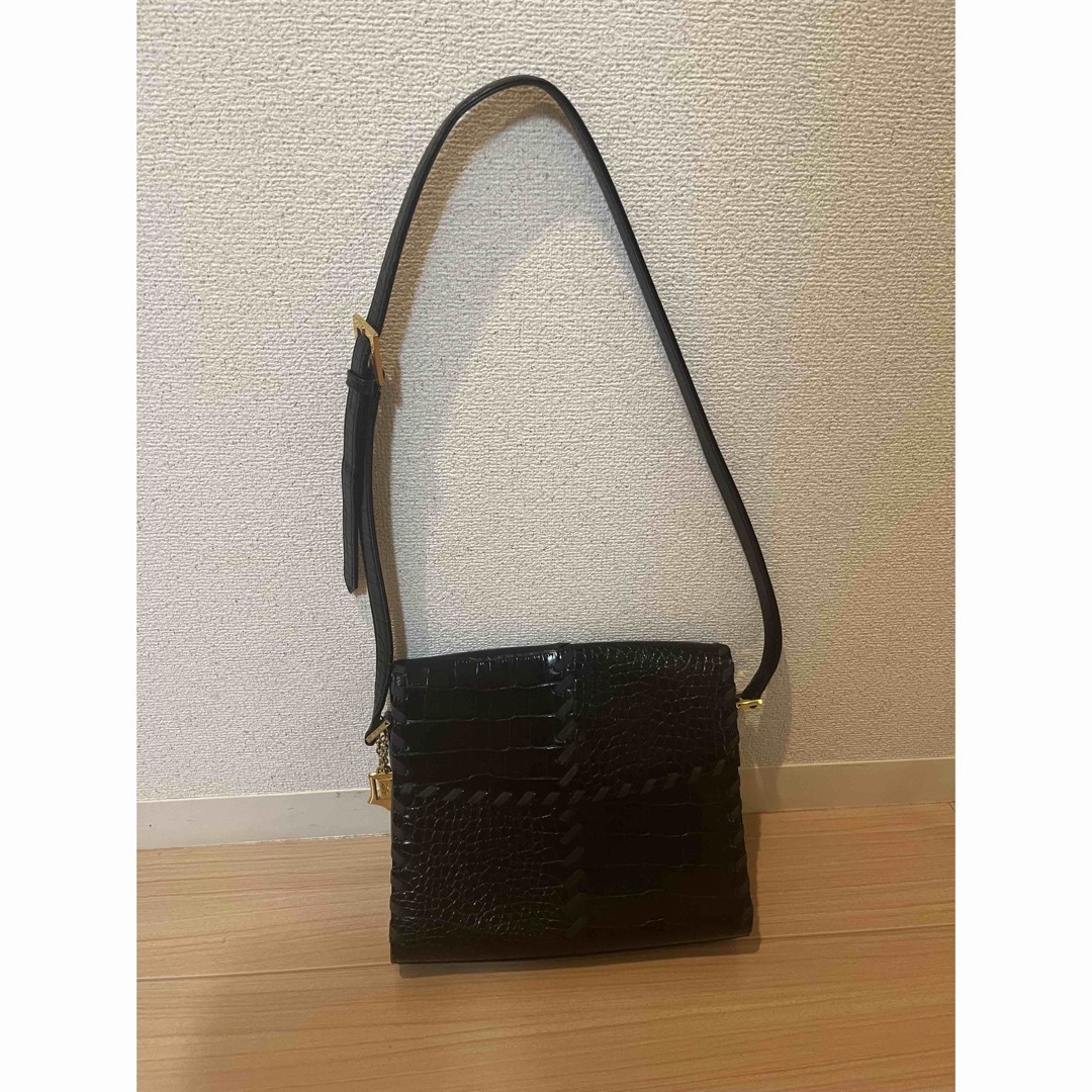 イブサンローラン　YVES SAINT LAURENT レザー　ショルダーバッグ