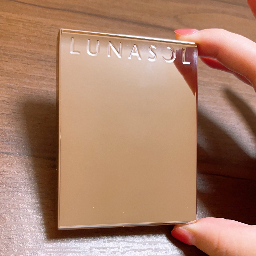 LUNASOL(ルナソル)の【専用！】ルナソル　アイカラーレーション15 Flawless Clarity コスメ/美容のベースメイク/化粧品(アイシャドウ)の商品写真