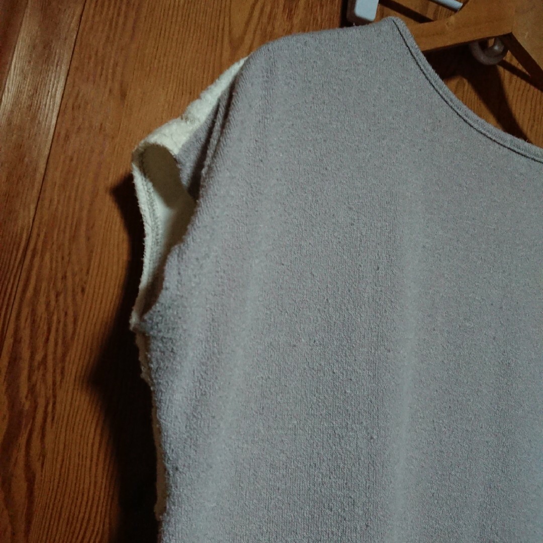 VIVERE(ビブレ)のレース トップス グリーン レイヤード重ね着 グレーホワイト ゆったり体型カバー レディースのトップス(カットソー(半袖/袖なし))の商品写真