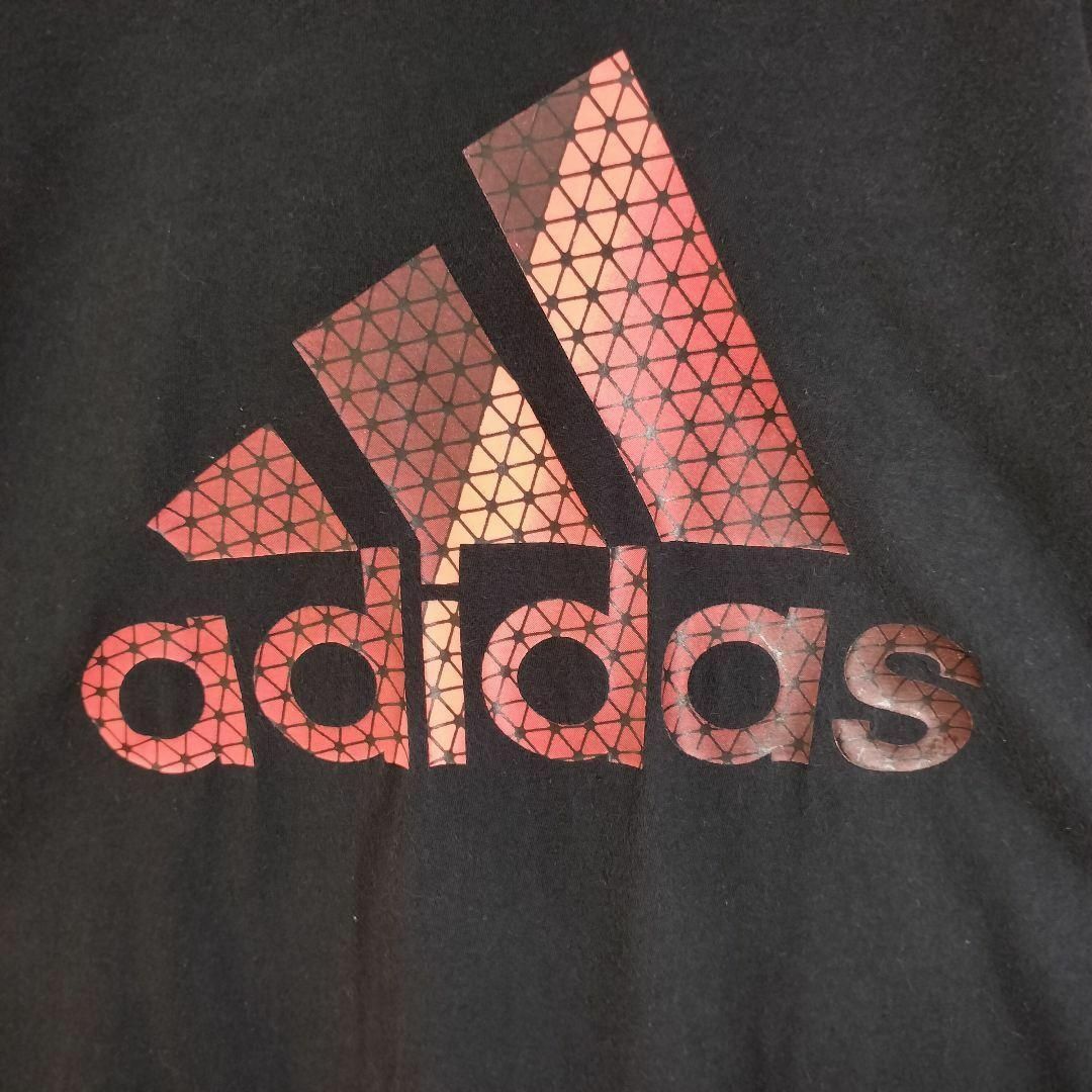 adidas(アディダス)のadidas　アディダス　ビッグプリント　デカロゴ　海外古着　ブラック　ボロT メンズのトップス(Tシャツ/カットソー(半袖/袖なし))の商品写真