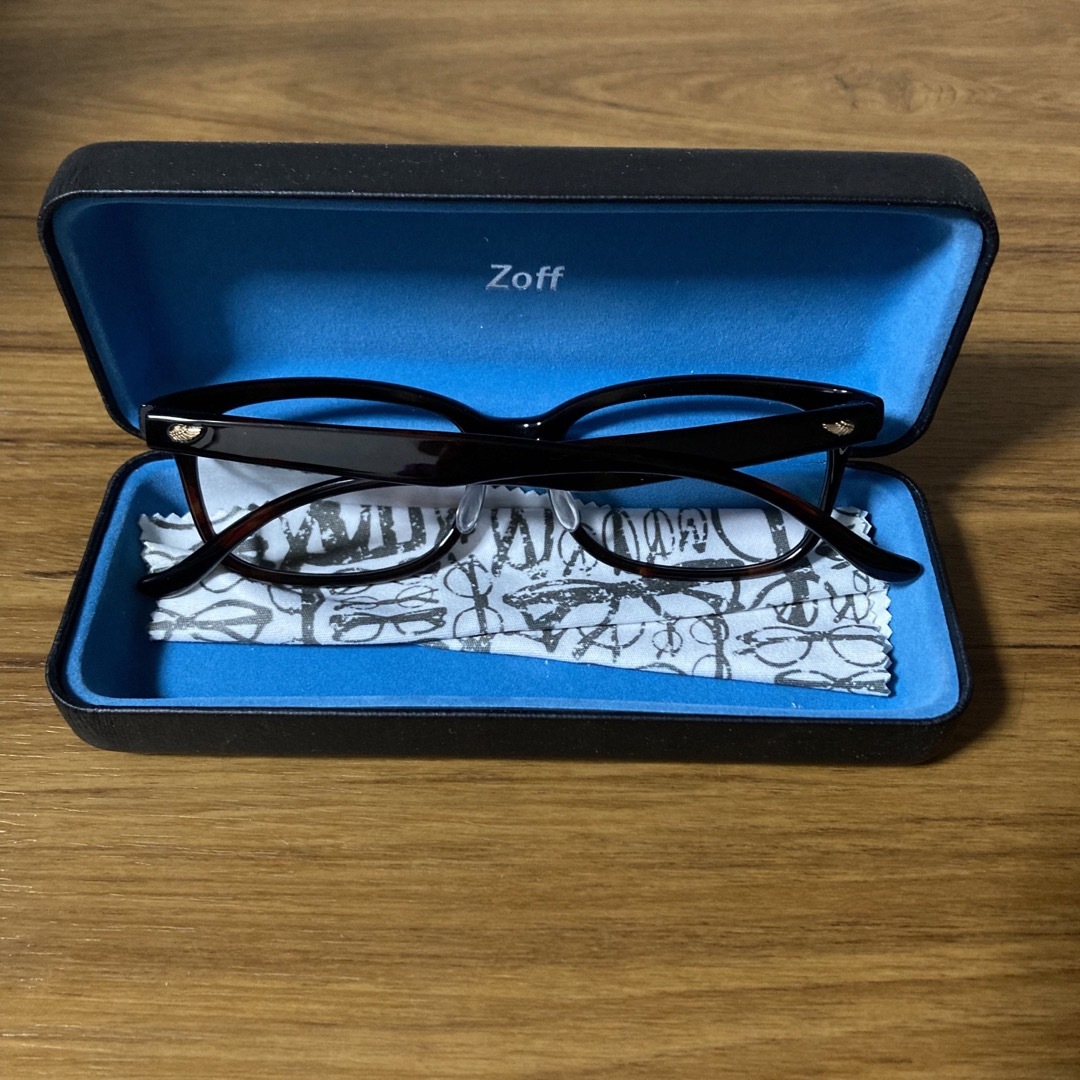 Zoff(ゾフ)の美品　Zoff  UVカット　メガネ　度なし レディースのファッション小物(サングラス/メガネ)の商品写真