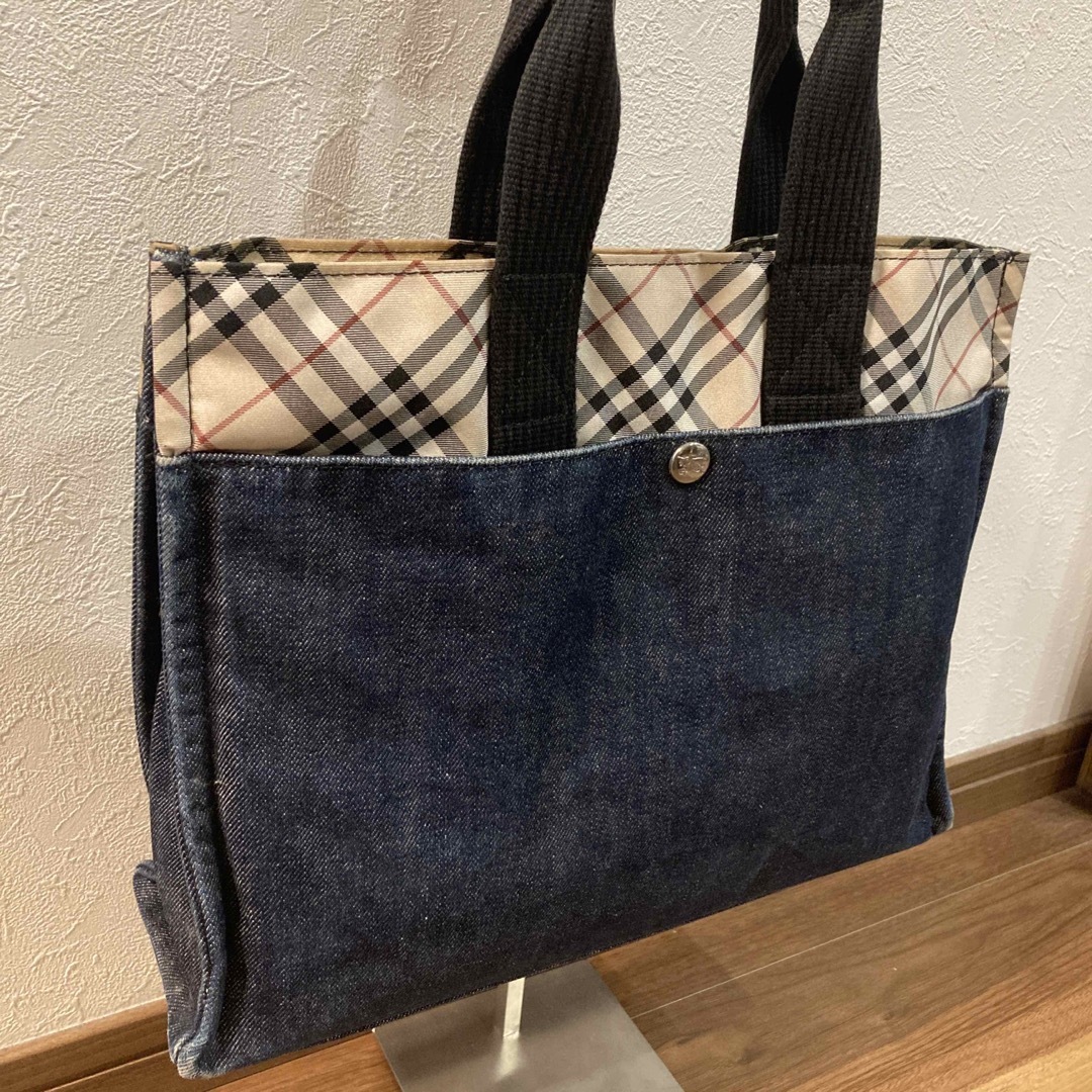 BURBERRY BLUE LABEL(バーバリーブルーレーベル)のBurberry バーバリー ブルーレーベル デニム キャンパス トートバッグ レディースのバッグ(トートバッグ)の商品写真