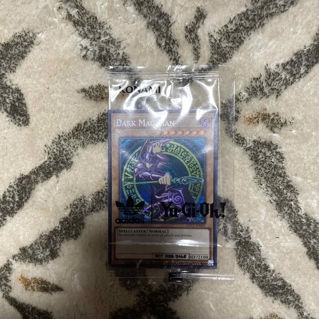 遊戯王 x アディダス 限定カードDark Magician(ダークマジシャン）