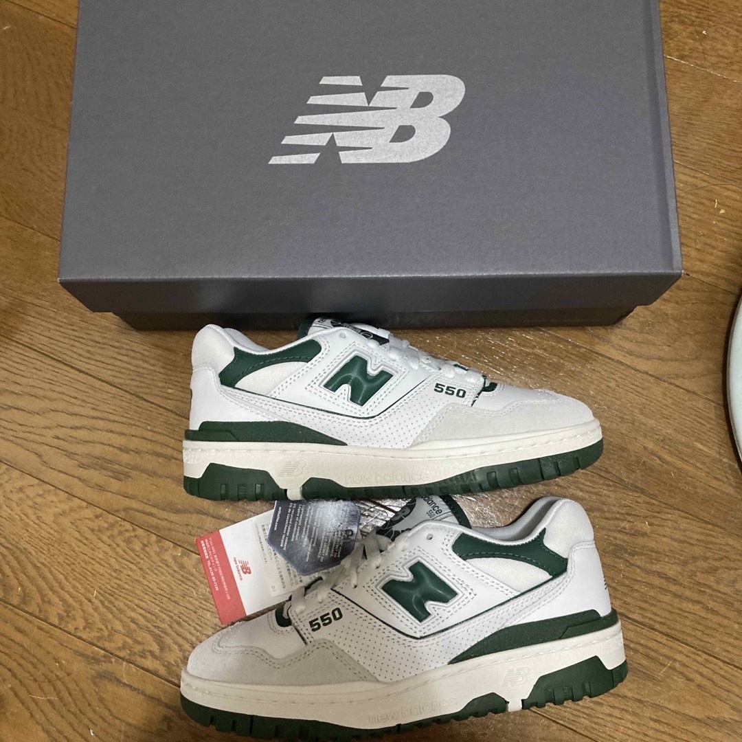 23cm New Balance 550 Green BB550WT1