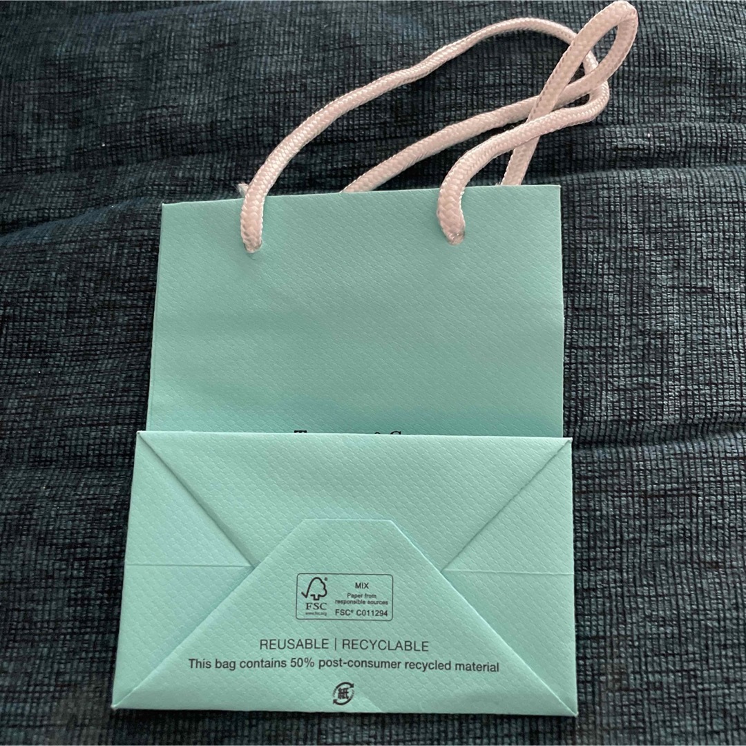 Tiffany & Co.(ティファニー)のティファニー　紙袋　ショップバック　ショッパー　美品 レディースのバッグ(ショップ袋)の商品写真