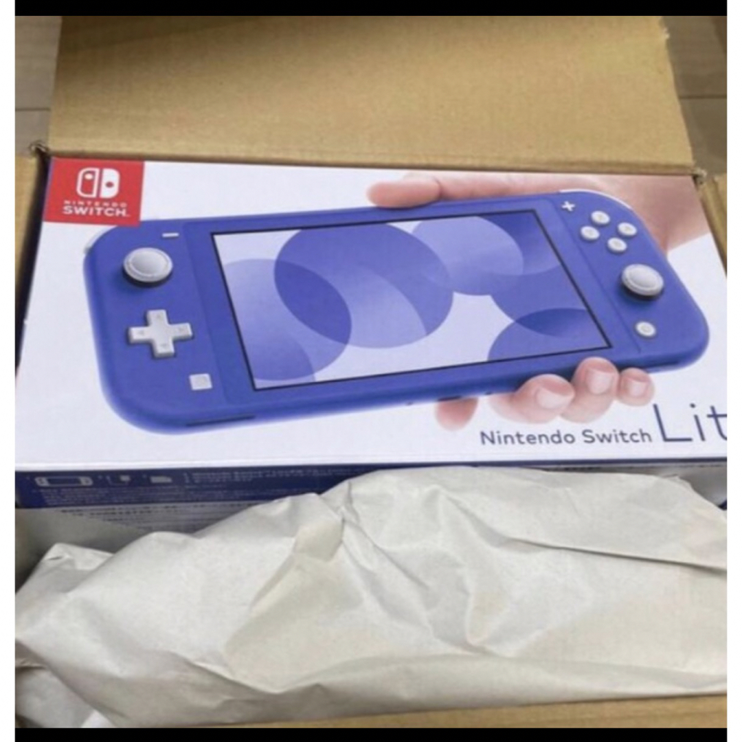 Nintendo Switch(ニンテンドースイッチ)の【新品・未使用】ニンテンドースイッチライト ブルー エンタメ/ホビーのゲームソフト/ゲーム機本体(携帯用ゲーム機本体)の商品写真