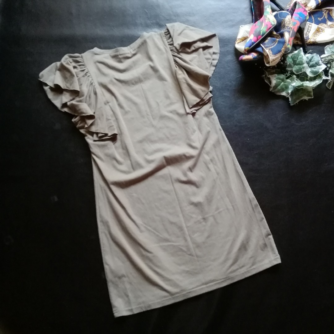 ANAP(アナップ)のANAP♡フリル付きティーシャツチュニック♡ レディースのトップス(Tシャツ(半袖/袖なし))の商品写真