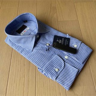 スーツカンパニー(THE SUIT COMPANY)のユニバーサルランゲージ長袖ドレスシャツHerdmansリネンL（41-84)新品(シャツ)