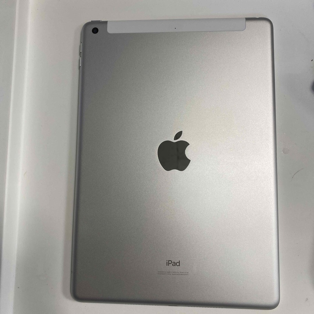 iPad7(2019) SIMフリー 32G