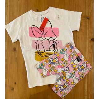 ネクスト(NEXT)のタグ付き未使用品 next デイジー 半袖Tシャツ ショートパンツ 5-6y (Tシャツ/カットソー)