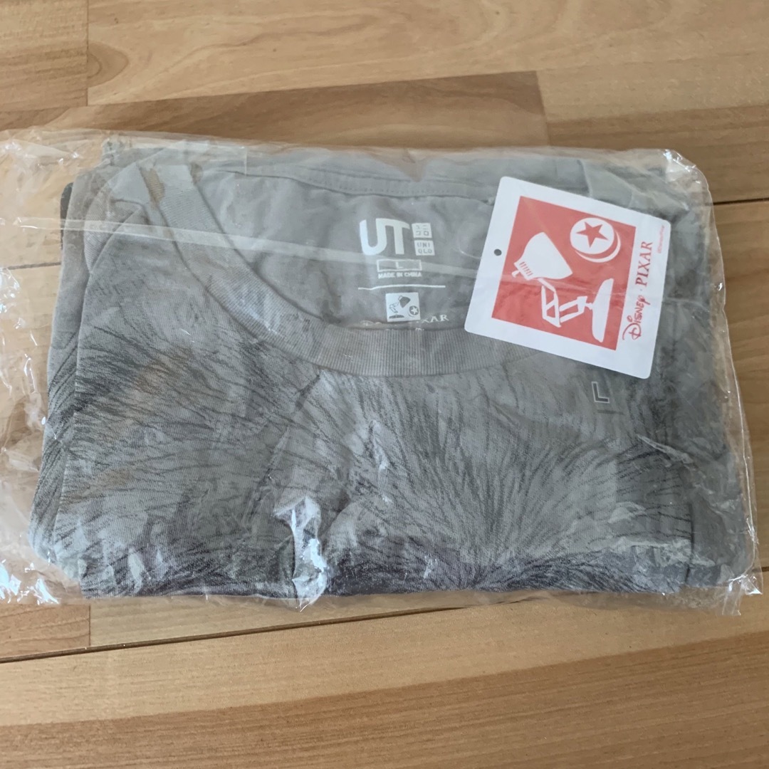 モンスターズインク　シャツ　グレー　UNIQLO UT サリー メンズのトップス(Tシャツ/カットソー(半袖/袖なし))の商品写真