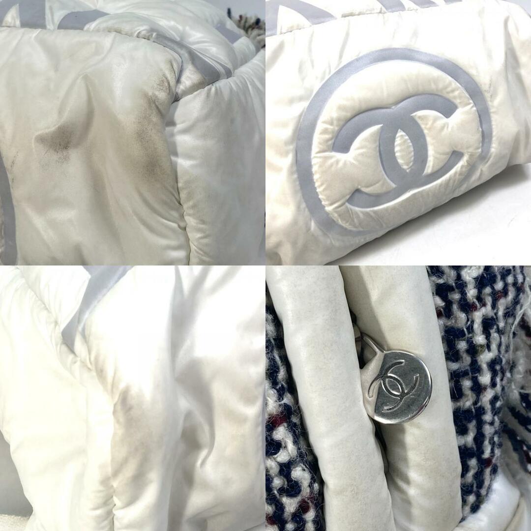 CHANEL(シャネル)のシャネル CHANEL ドゥドーヌ A91933 フリンジ カバン バックパック リュックサック ナイロン ホワイト レディースのバッグ(リュック/バックパック)の商品写真