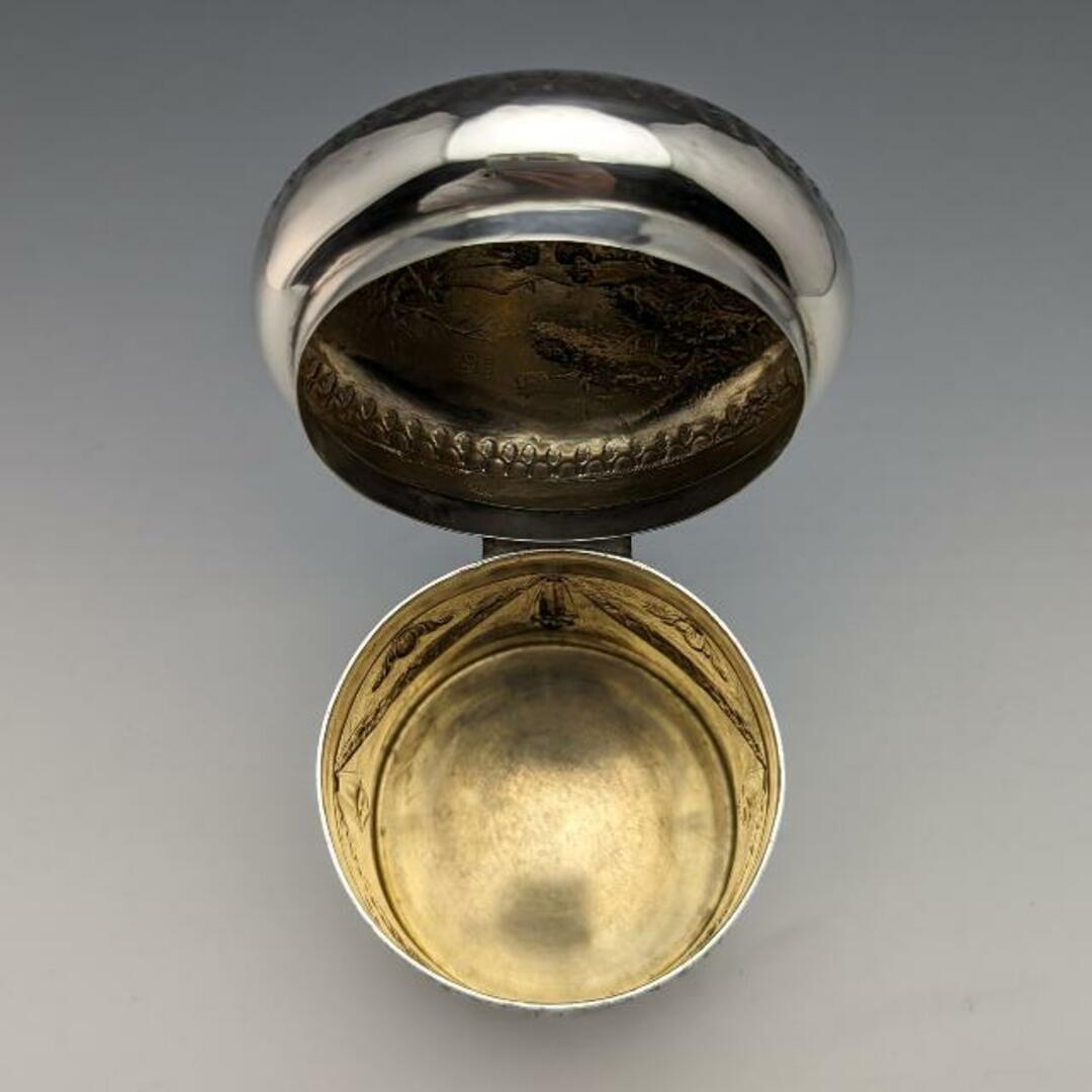 目立った傷や汚れのない美品機能1883年 英国アンティーク 純銀製ティーキャディー 110g JOHN SEPTIMUS BERESFORD