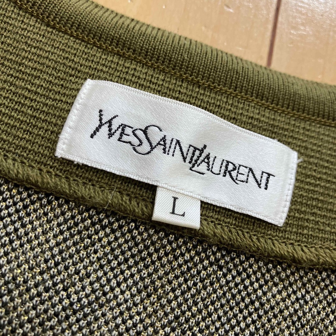 Yves Saint Laurent(イヴサンローラン)のYVES SAINT LAURENT ノーカラージャケット　金ボタン　Lサイズ レディースのジャケット/アウター(その他)の商品写真