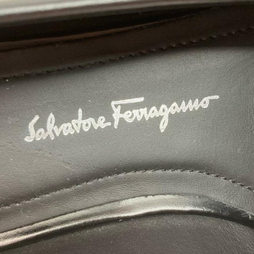 Salvatore Ferragamo(サルヴァトーレフェラガモ)のサルバトーレフェラガモ ローファー 黒 レディースの靴/シューズ(ローファー/革靴)の商品写真
