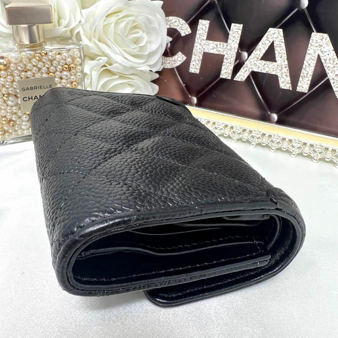 【美品】CHANEL  CCフ ィリグリー キャビアスキン マトラッセ ミニ財布