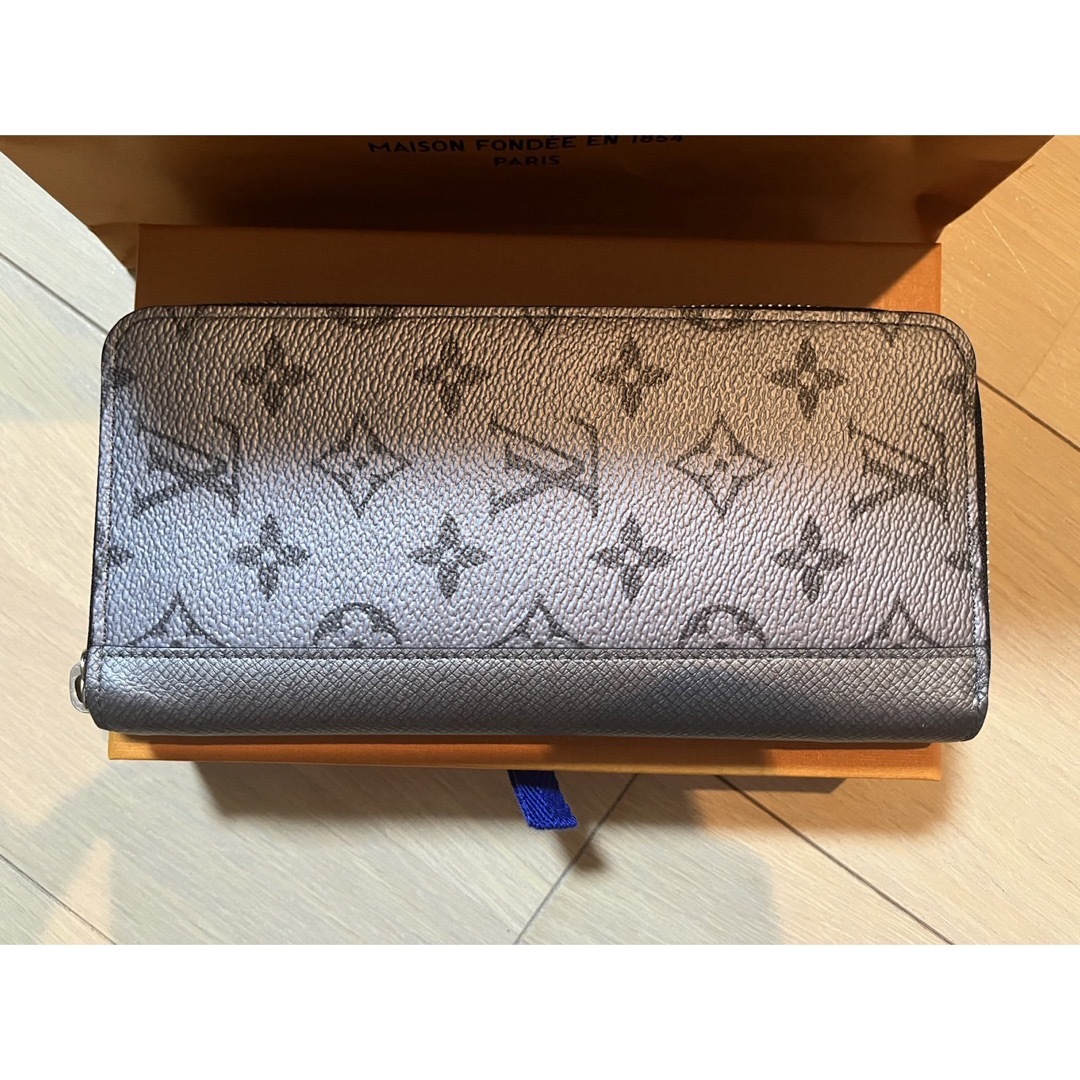 限定セール！LOUIS VUITTON 限定カラー　長財布