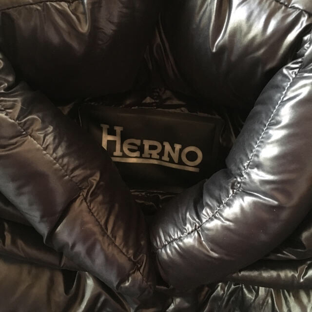 HERNO(ヘルノ)のゆかまる様専用です。美品❗️HERNOダウンコート レディースのジャケット/アウター(ダウンコート)の商品写真