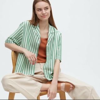 ユニクロ(UNIQLO)の【新品】ユニクロ　リネンブレンドストライプオープンカラーシャツ(シャツ/ブラウス(半袖/袖なし))