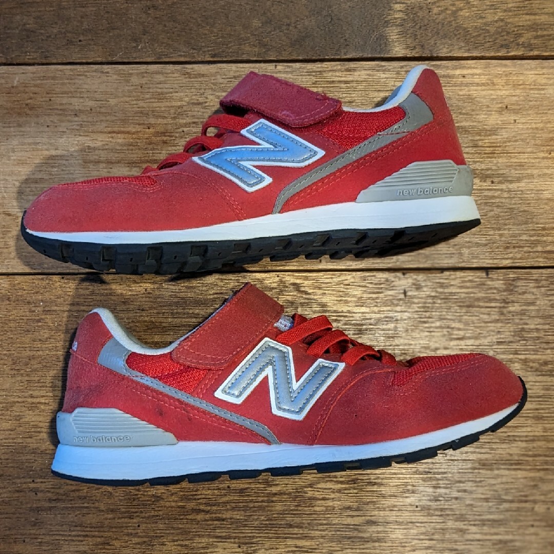 New Balance(ニューバランス)のニューバランス996 キッズスニーカー  サイズ22cm キッズ/ベビー/マタニティのキッズ靴/シューズ(15cm~)(スニーカー)の商品写真