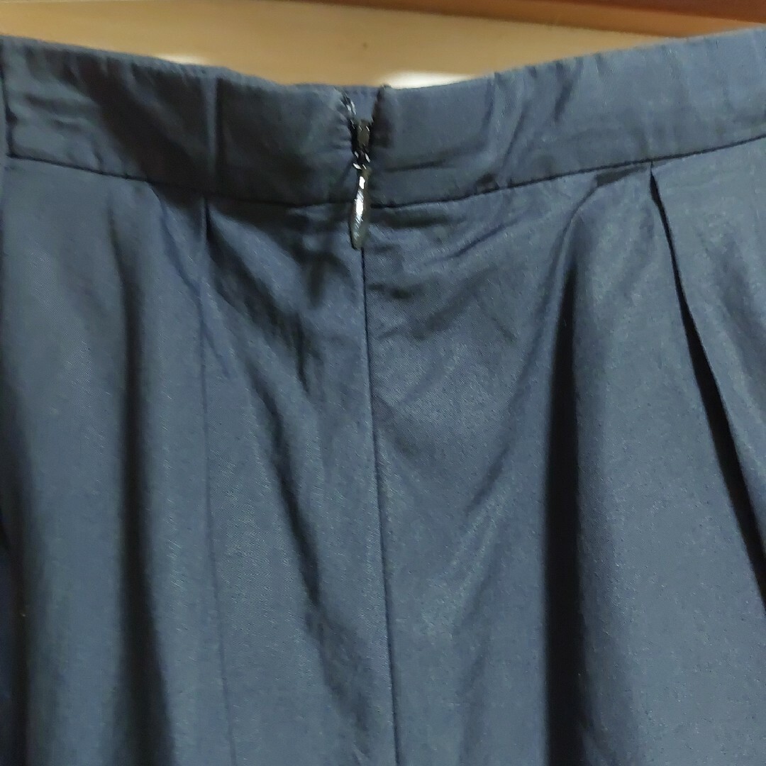 TOMORROWLAND(トゥモローランド)のTOMORROWLAND　フレアースカート黒 レディースのスカート(ひざ丈スカート)の商品写真