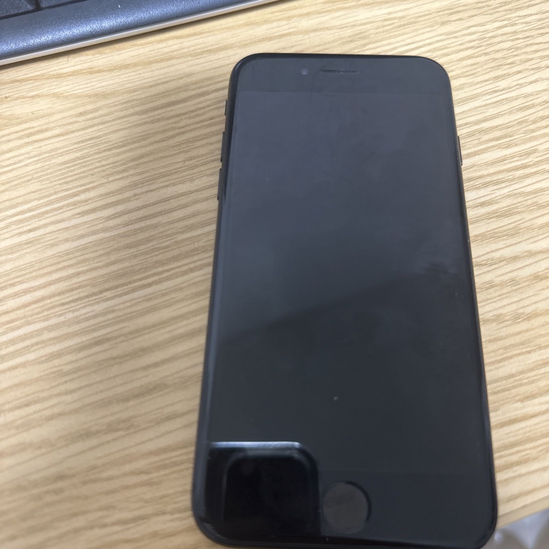 Apple(アップル)のiPhone6s 64GB SpaceGlay スマホ/家電/カメラのスマートフォン/携帯電話(スマートフォン本体)の商品写真