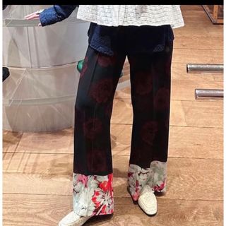 生産完了商品 ドリスヴァンノッテン スラックスパンツ 花柄 総柄