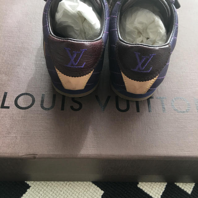 LOUIS VUITTON(ルイヴィトン)のルイヴィトン  正規品刻印あり  キッズ27   JP16.5センチ キッズ/ベビー/マタニティのキッズ靴/シューズ(15cm~)(スニーカー)の商品写真