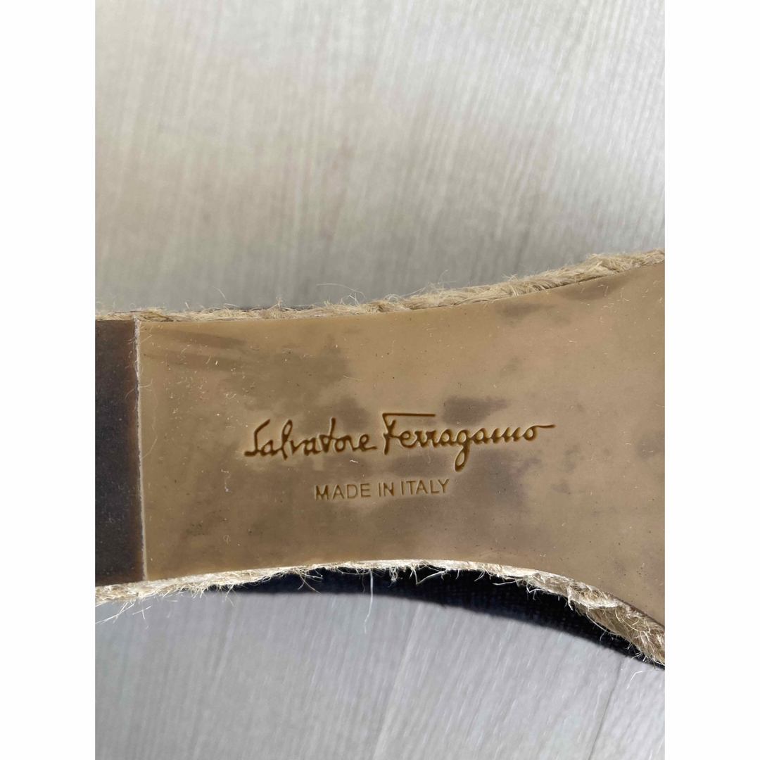 Ferragamo(フェラガモ)のferragamo フェラガモ  リボンウェッジソール　パンプス レディースの靴/シューズ(ハイヒール/パンプス)の商品写真