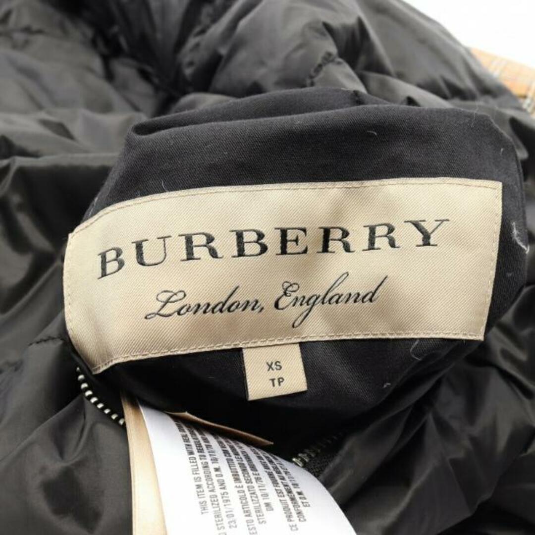 BURBERRY(バーバリー)のノバチェック ダウンジャケット イエローブラウン ブラック マルチカラー リバーシブル レディースのジャケット/アウター(ダウンジャケット)の商品写真