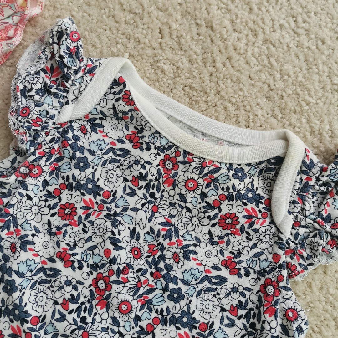 babyGAP(ベビーギャップ)のbaby gap ロンパースセット キッズ/ベビー/マタニティのベビー服(~85cm)(ロンパース)の商品写真