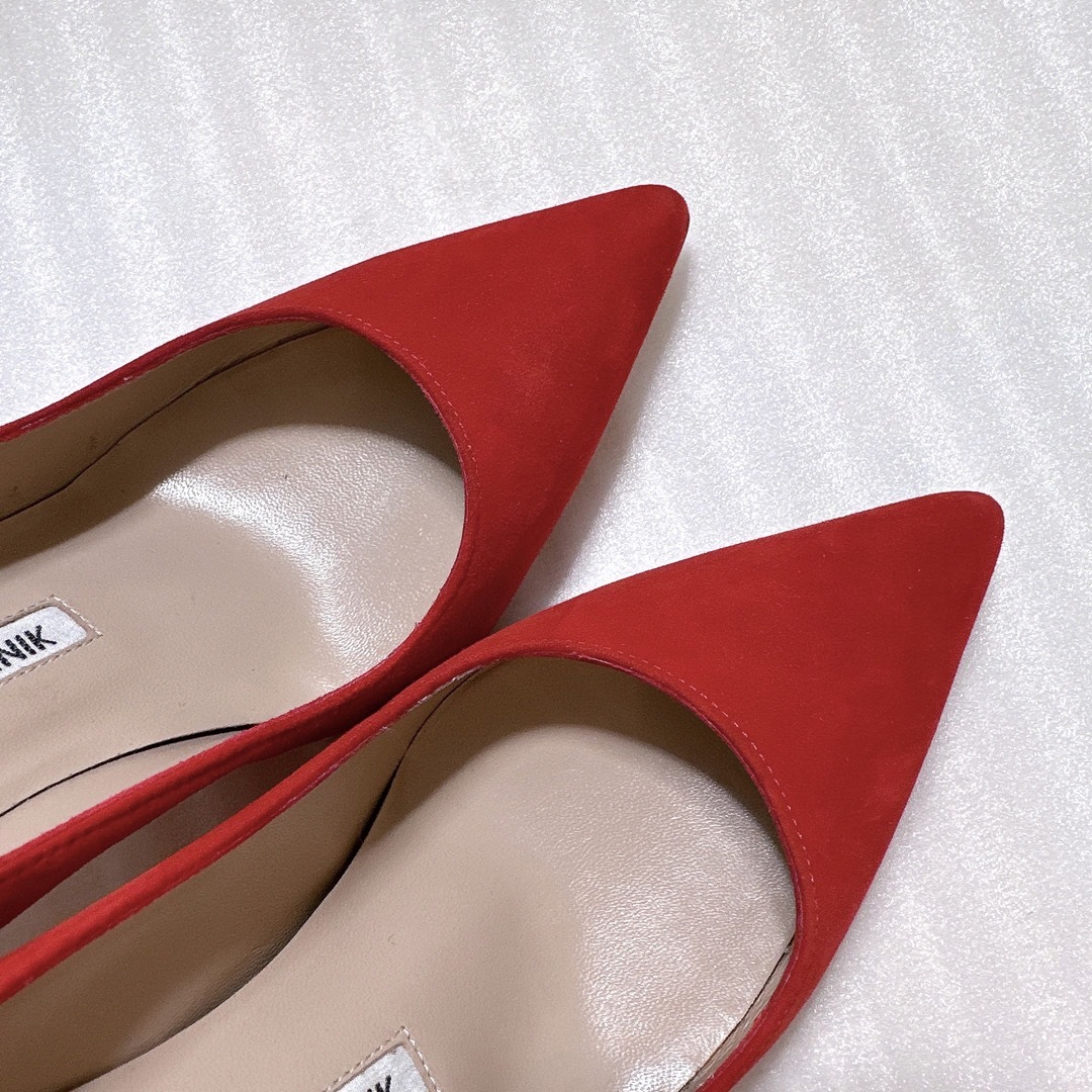 MANOLO BLAHNIK(マノロブラニク)のMANOLO  BLAHNIK マノロブラニク　ハイヒール　パンプス　極美品 レディースの靴/シューズ(ハイヒール/パンプス)の商品写真