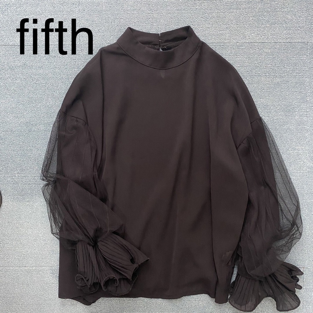 fifth(フィフス)のfifth シースルーカットソートップス袖フリル黒 レディースのトップス(カットソー(長袖/七分))の商品写真