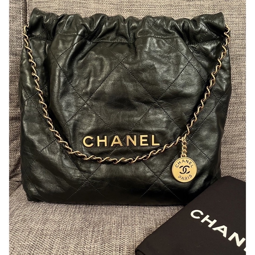 ✨お値下げ✨正規品　CHANEL22 スモール　ブラック　ポーチ付き | フリマアプリ ラクマ