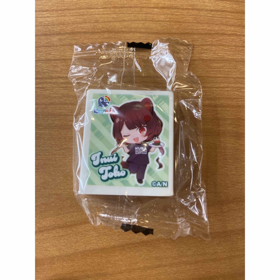 ビッくらポン!にじさんじ 消しゴム 戌亥とこ 新品未使用くら寿司 | フリマアプリ ラクマ