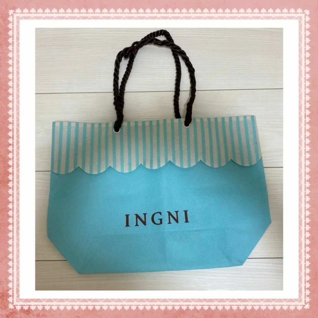 INGNI(イング)の【大人気商品】【INGNI】イング ショップ袋 ショッパー 不織布 水色 ブルー レディースのバッグ(ショップ袋)の商品写真