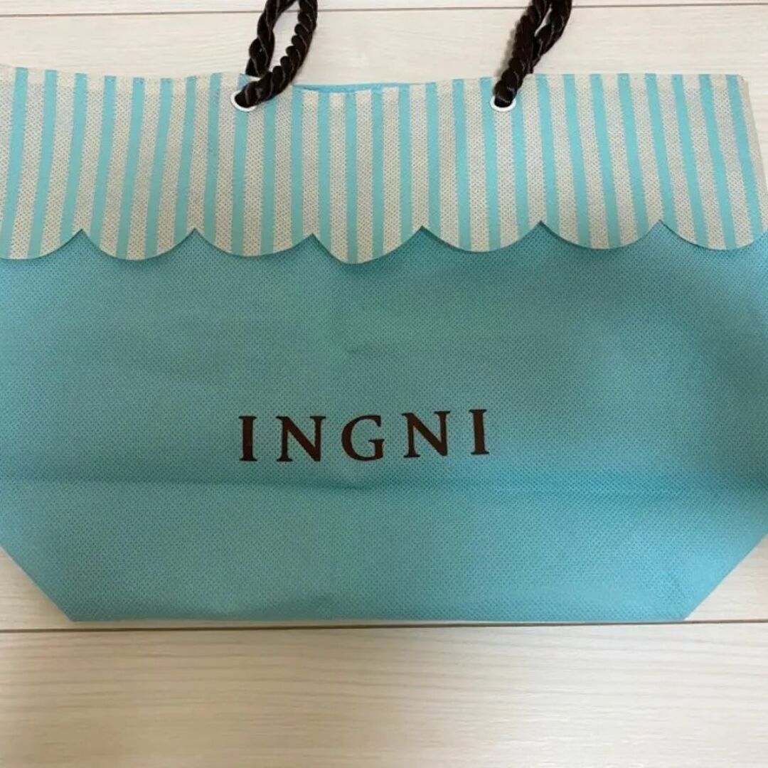 INGNI(イング)の【大人気商品】【INGNI】イング ショップ袋 ショッパー 不織布 水色 ブルー レディースのバッグ(ショップ袋)の商品写真