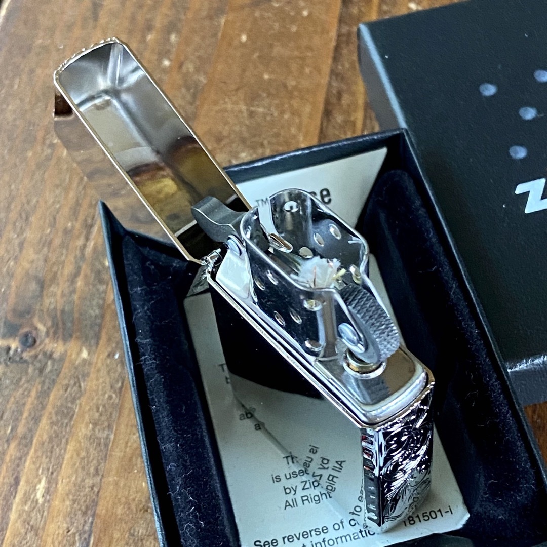 新品 Zippo アーマー 3面 アラベスク プラチナメッキ ジッポー