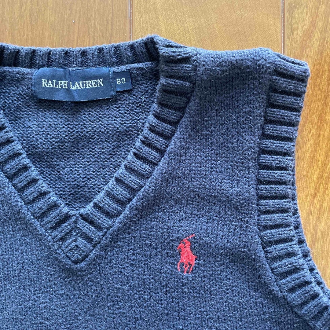 Ralph Lauren(ラルフローレン)のラルフローレン　紺色　ネイビー　ベスト　80 キッズ/ベビー/マタニティのベビー服(~85cm)(ニット/セーター)の商品写真