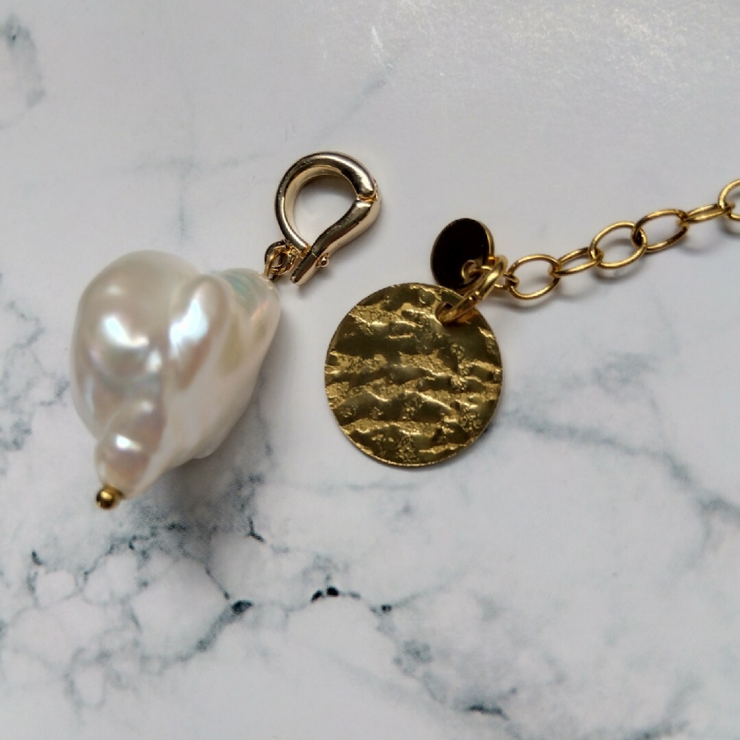 2way　大珠　中空淡水真珠　クリッカー　ネックレス ハンドメイドのアクセサリー(ネックレス)の商品写真