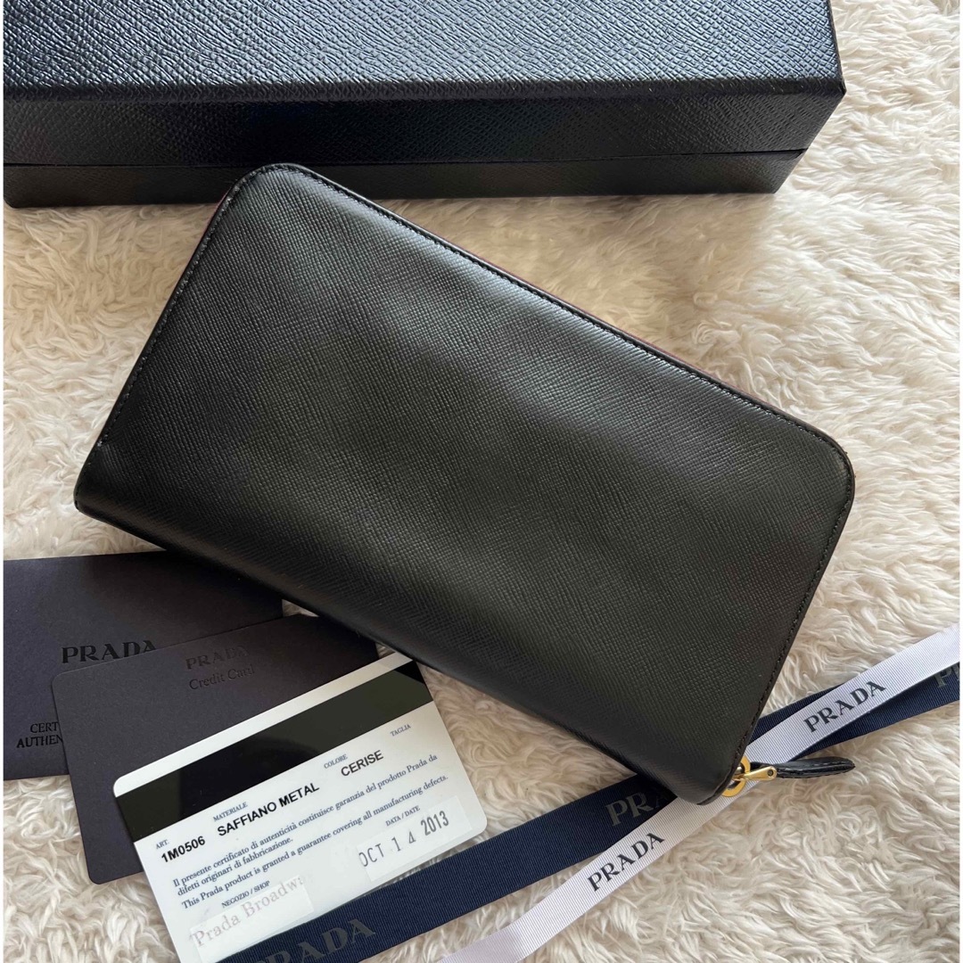 PRADA(プラダ)の551 美品 PRADA プラダ 長財布 ラウンドファスナー レディースのファッション小物(財布)の商品写真