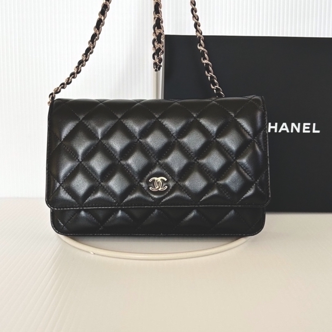 新品未使用 CHANEL クラシック チェーンウォレット ラムスキン ブラック