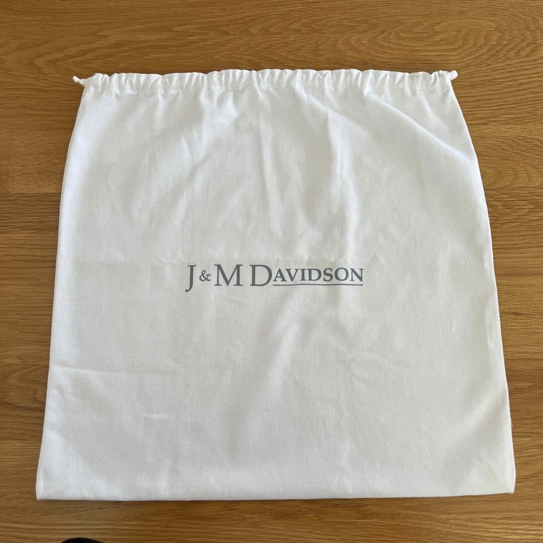 J&M DAVIDSON(ジェイアンドエムデヴィッドソン)の【ご購入者様決定済】J&M DAVIDSON  カーニバル　ショルダーバッグ レディースのバッグ(ショルダーバッグ)の商品写真