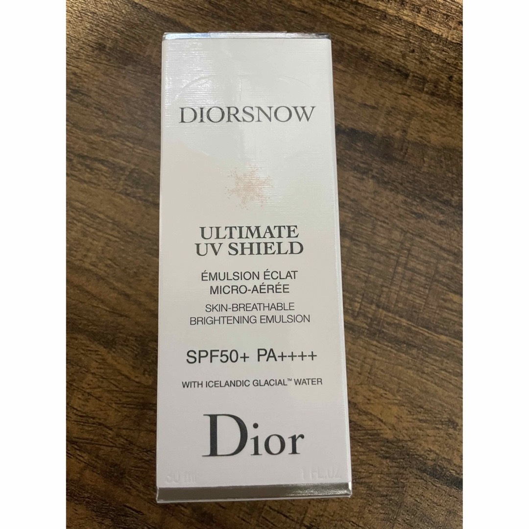 新品未使用　Dior snow 日焼け止め