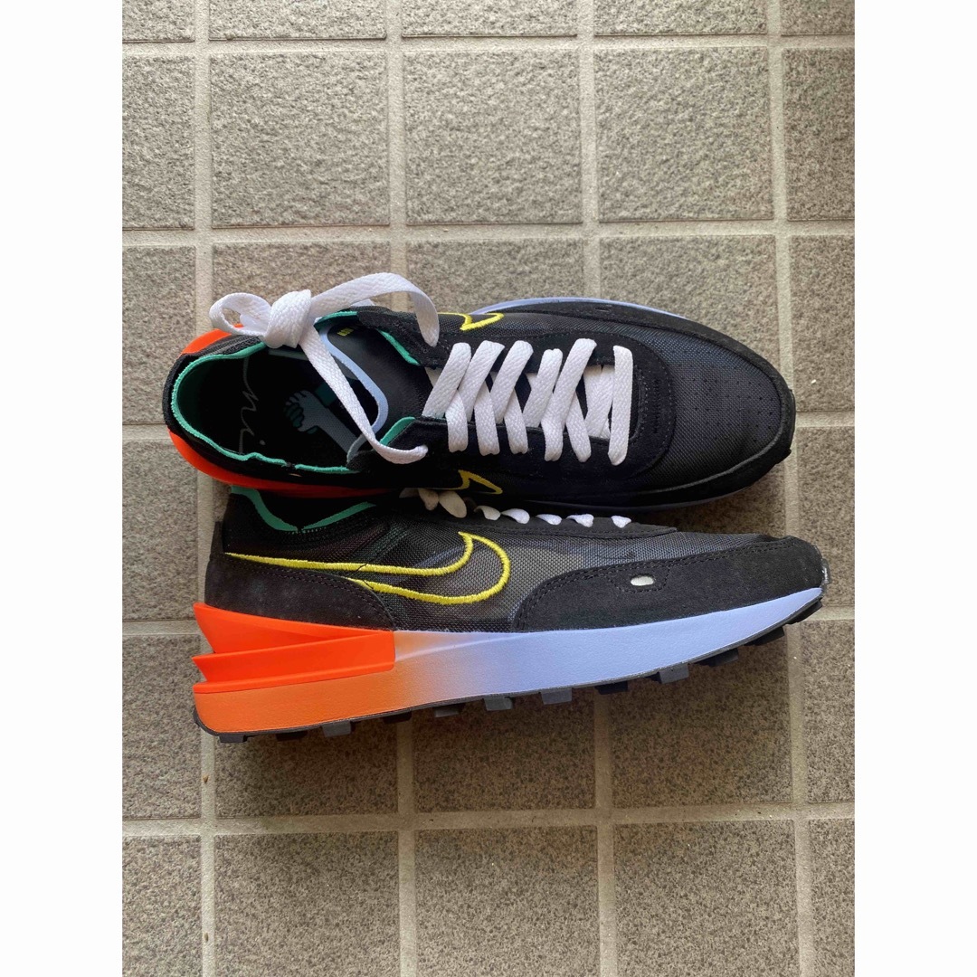 NIKE(ナイキ)の【新品】NIKE  スニーカー26cm レディースの靴/シューズ(スニーカー)の商品写真