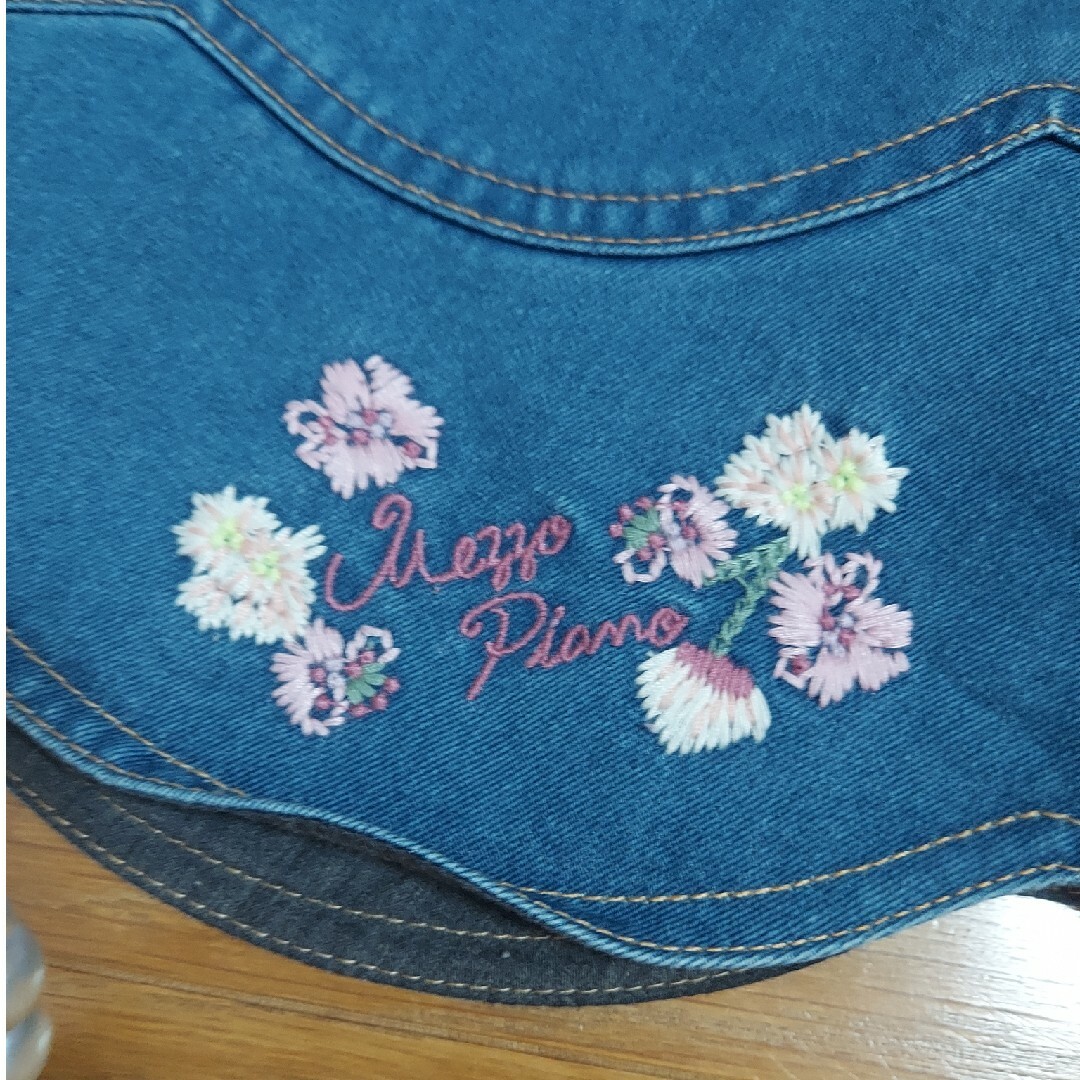 mezzo piano(メゾピアノ)のメゾピアノ デニムスカート花刺繍140 キッズ/ベビー/マタニティのキッズ服女の子用(90cm~)(スカート)の商品写真