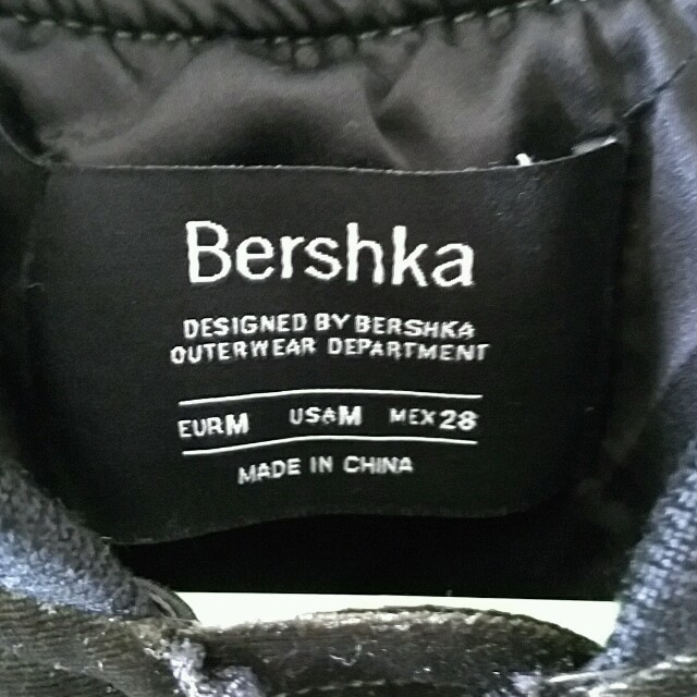 Bershka(ベルシュカ)のBershka ベロア　ブルゾン レディースのジャケット/アウター(ブルゾン)の商品写真